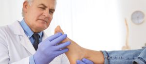 Stingray Injury Symptoms and Treatment in St. Simons Island, GA Stingray Injury Symptoms and Treatment in St. Simons Island, GA